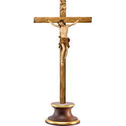 Cristo Pisa en pedestal